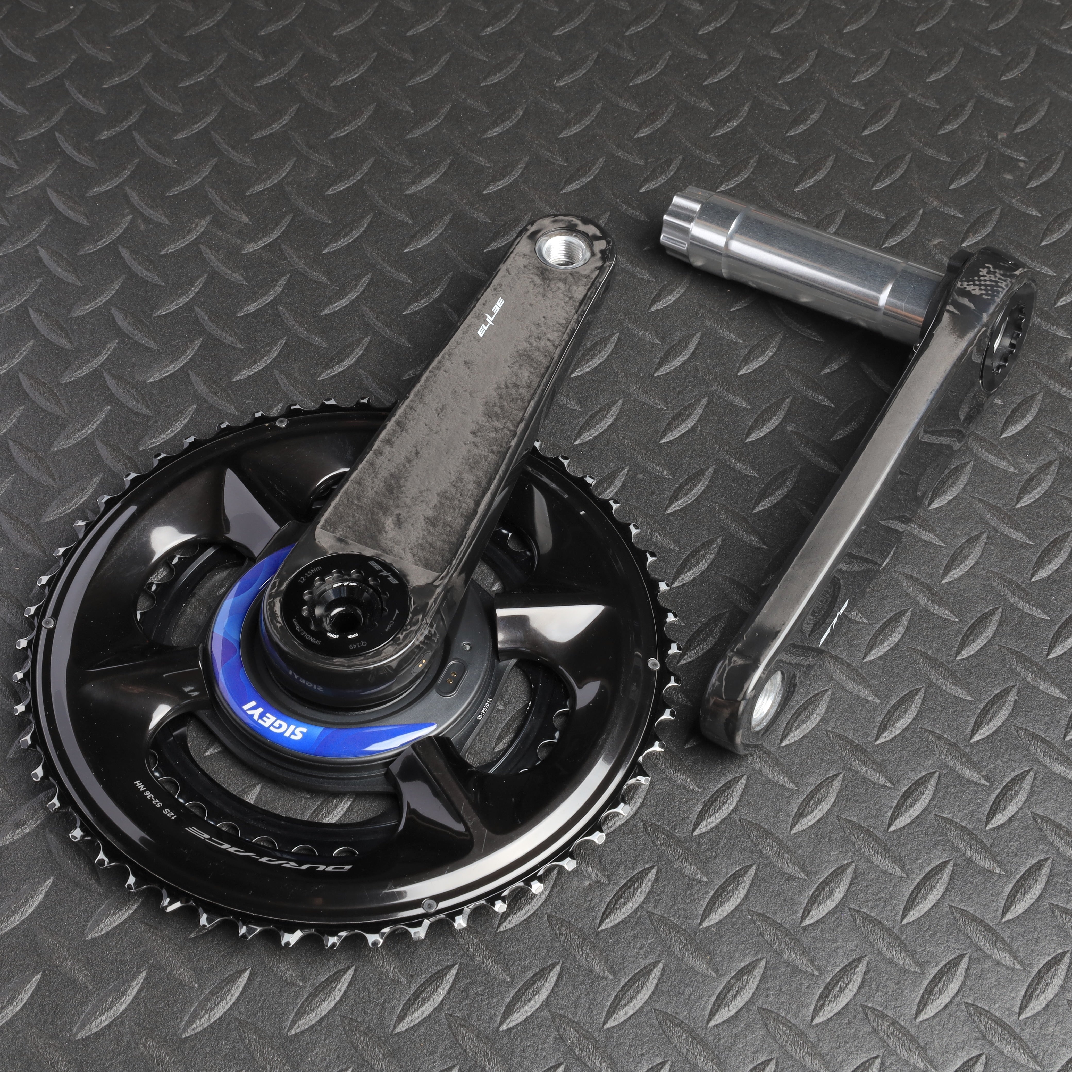 ELILEE / X310 カーボンクランクアーム アルミニウムスピンドル(DUB)